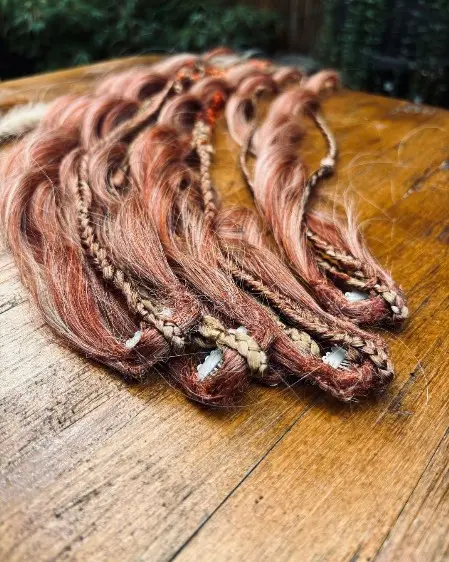 clip in curls